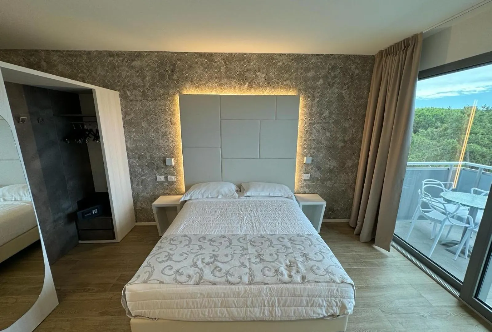 Hotel Franz Bibione 3*,